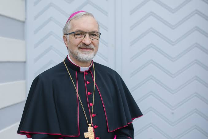 Obispo alemán Gregor Hanke anuncia su renuncia a los 70 años