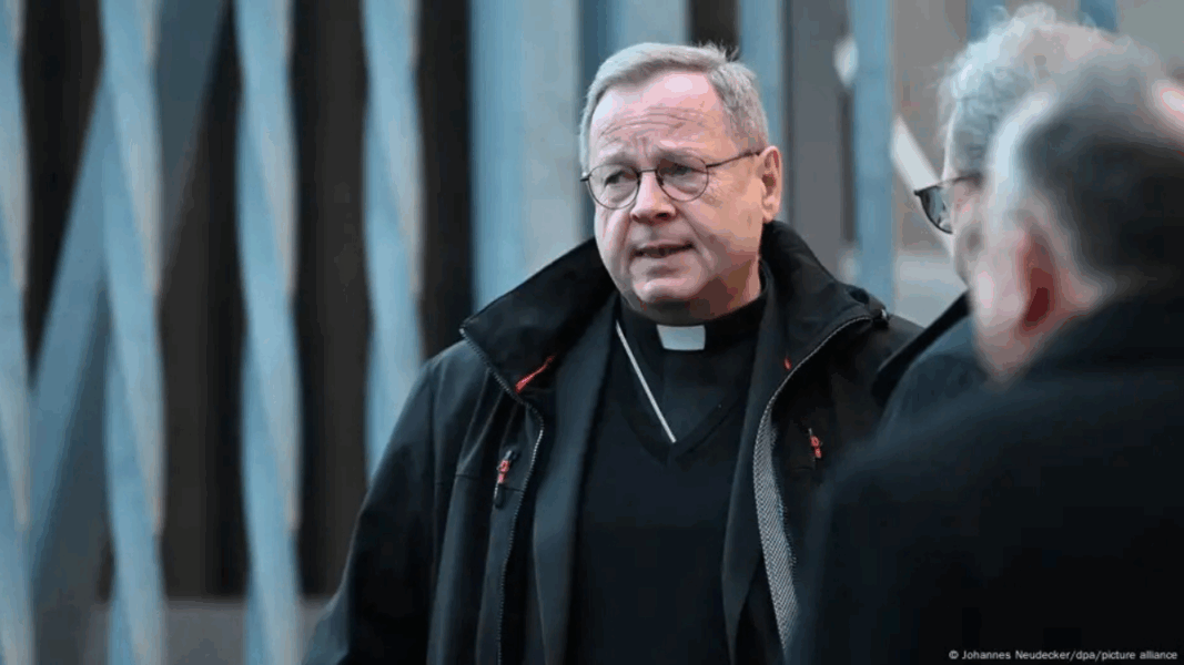 Obispo Georg Bätzing en Alemania durante una aparición pública relacionada con el debate sobre el aborto.