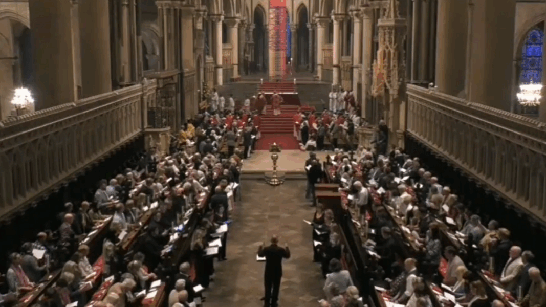Canto del Salve Regina invade la Catedral de Canterbury