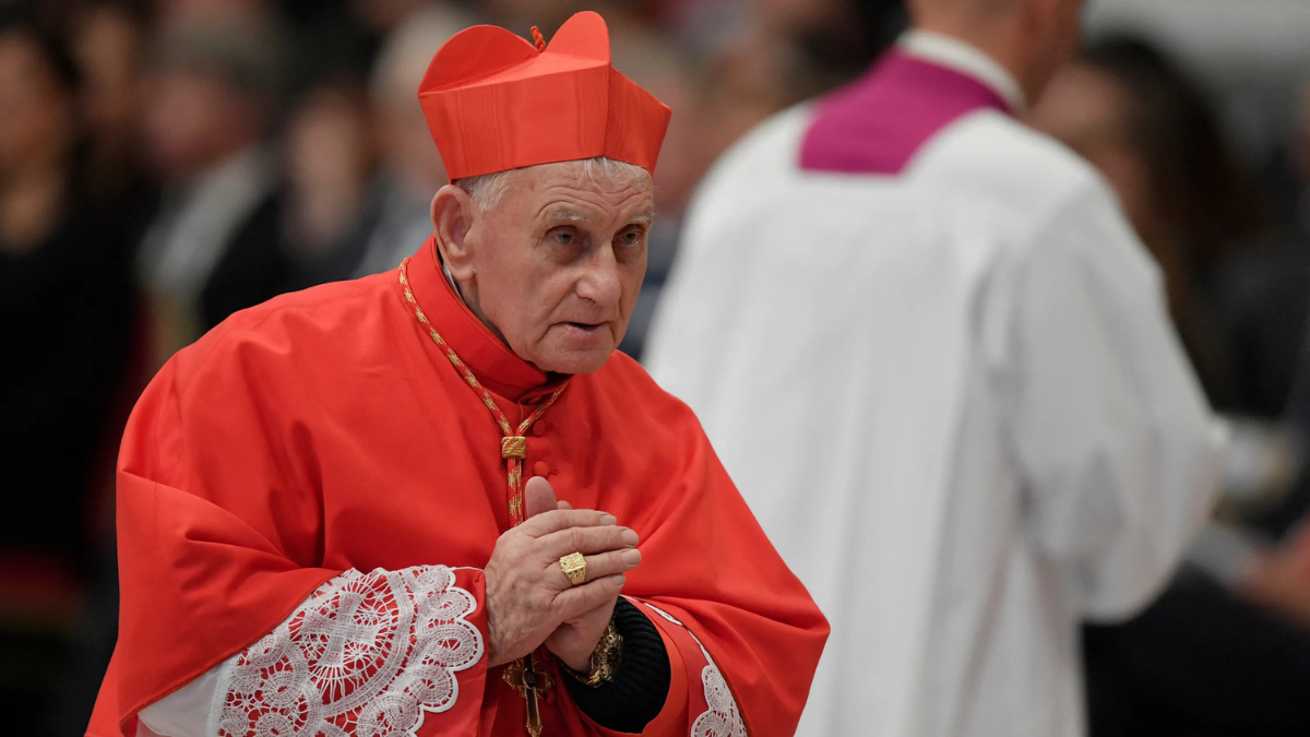 El cardenal Ernest Simoni pide rezar el rosario cuatro veces al día por la liberación espiritual de los poseídos.