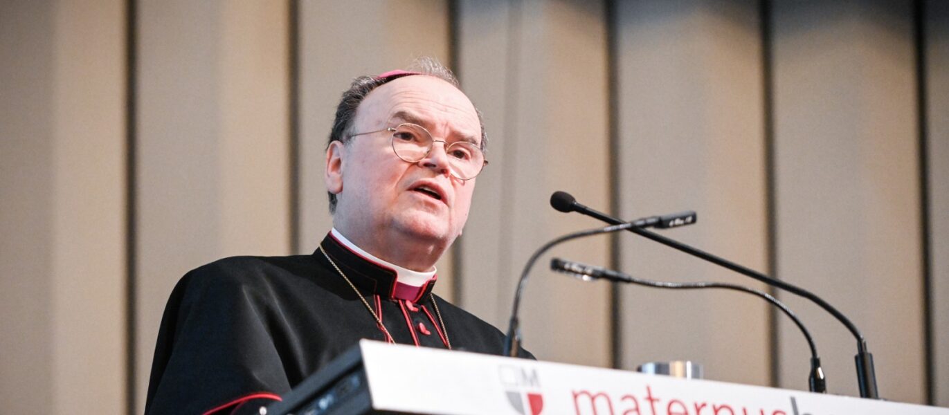 Obispo Bertram Johannes Meier durante un acto sobre el Dicasterio para el Diálogo Interreligioso que refuerza León XIV