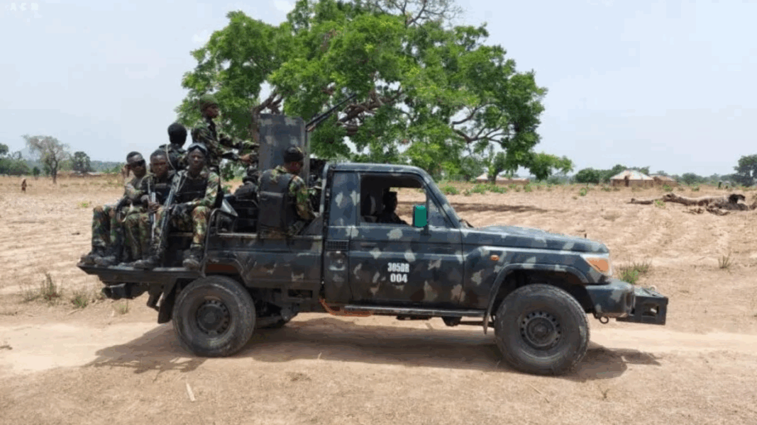 Militares en Nigeria tras asesinato y secuestro en seminario católico