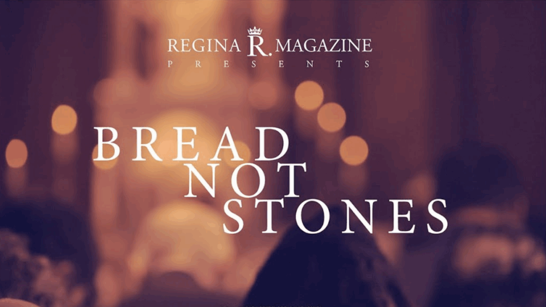 El documental que muestra cómo el obispo progresista Michele Martin cierra parroquias llenas de vocaciones