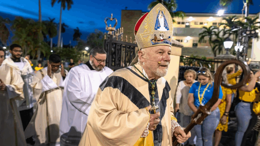 “Alligator Alcatraz”: La Arquidiócesis de Miami celebra su primera Misa en el centro de detención para inmigrantes