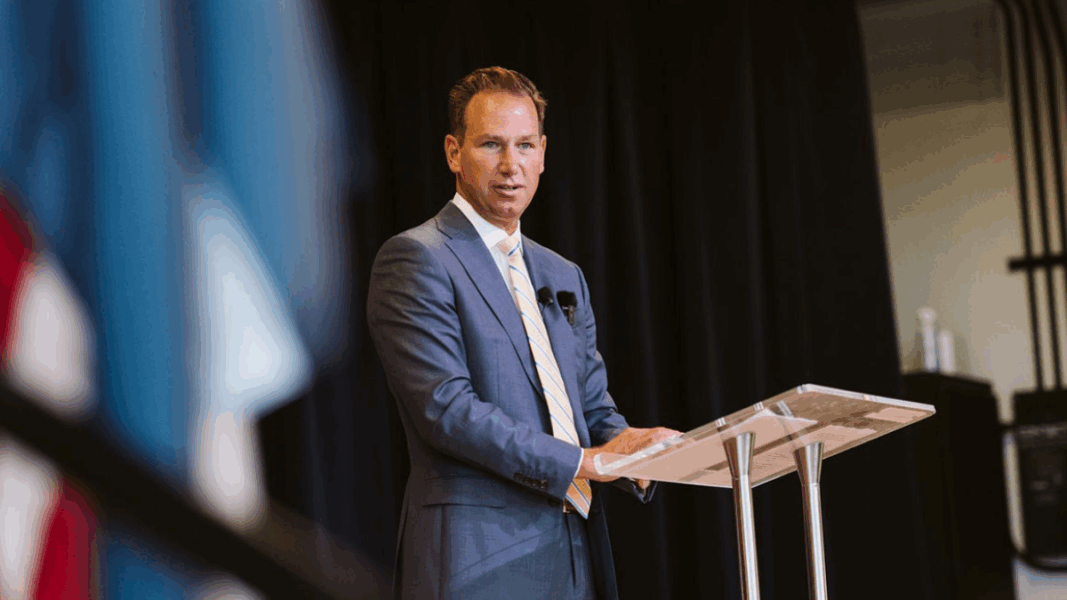 Brian Burch, católico conservador y enemigo declarado de la agenda LGBT, nuevo embajador de EE.UU. ante el Vaticano