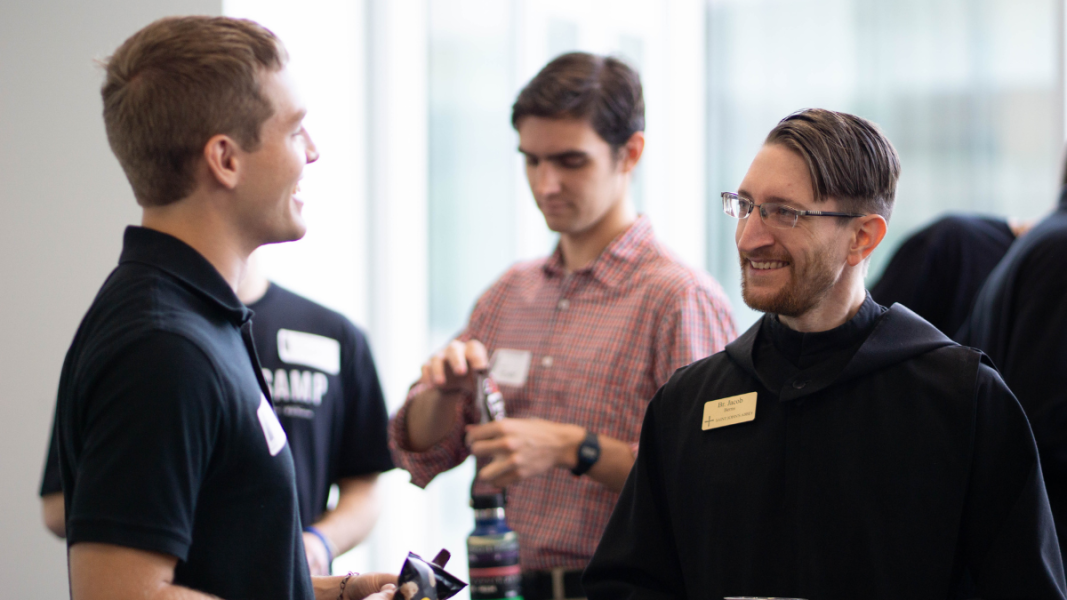 “Monasticamp”: oración, canto gregoriano y la Regla de San Benito para universitarios en EE.UU.