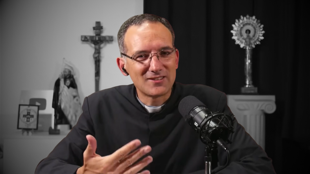 El Obispado de Vic reprende a un sacerdote por proclamar doctrina católica sobre familia y moral