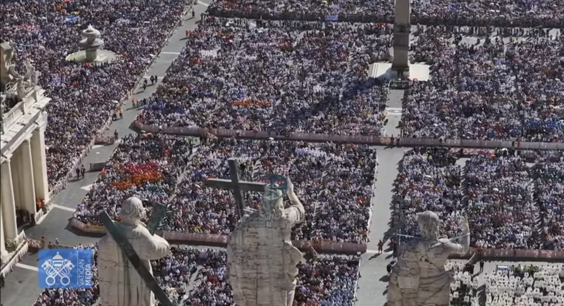 Frassati y Acutis, proclamados santos en una celebración ante 80 mil personas en San Pedro