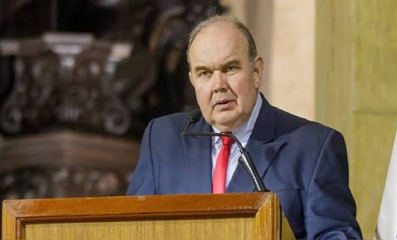 Aliaga cancela su asistencia a la Audiencia General y frustra la trampa de Boluarte, Gorriti y Ugaz