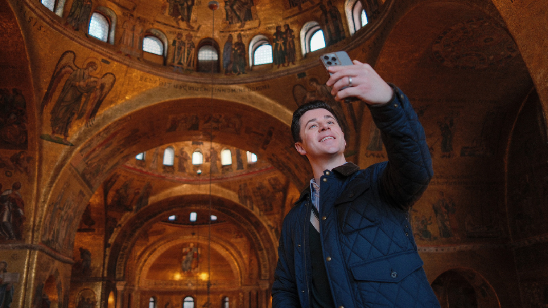Actor católico David Henrie presenta “Seeking Beauty” para redescubrir la fe a través del arte