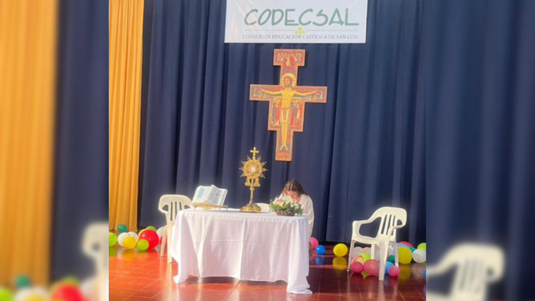 Banalización del Santísimo Sacramento con anuencia del obispo