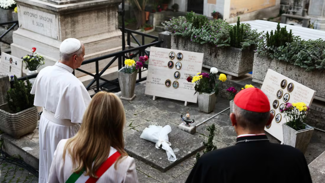 León XIV en la Misa por la Conmemoración de los Fieles Difuntos: «La caridad vence la muerte»