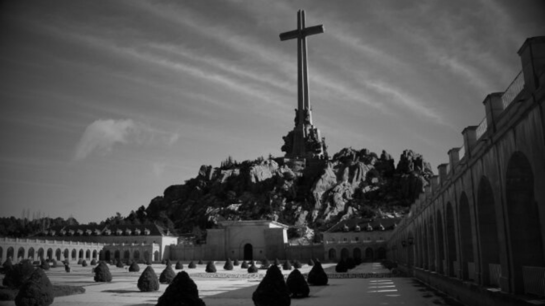 La COPE aplaude la profanación: «El proyecto respetará los acuerdos»… ¿qué acuerdos?