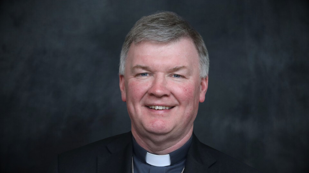 Irlanda: Monseñor Niall Coll, conocido por sus posiciones progresistas, es nombrado obispo de Raphoe
