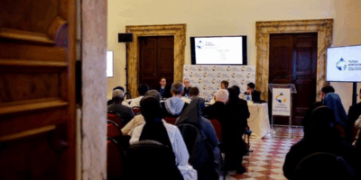 El Papa reclama prevención, transparencia y acompañamiento para menores desde la vida consagrada