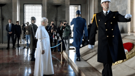 El homenaje a Atatürk y la memoria herida de los cristianos de Oriente