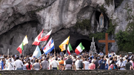 TRIBUNA: Lourdes, la Iglesia postconciliar y la torre de Babel