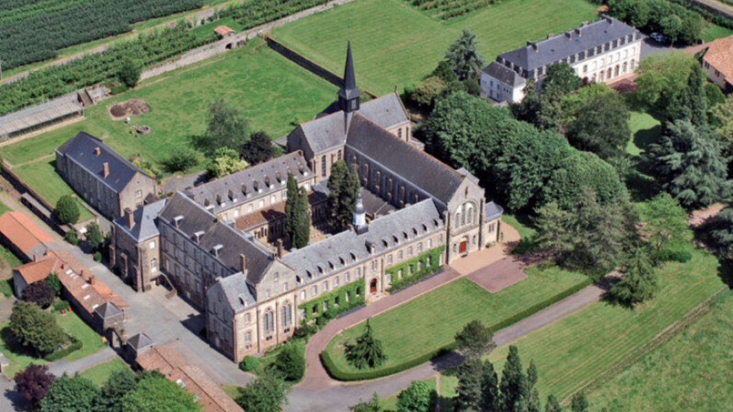 Francia: Doce monjes de Le Barroux se instalarán en la abadía de Bellefontaine