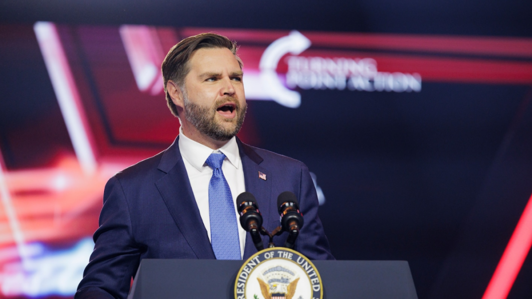 J.D Vance: «El cristianismo es el credo de Estados Unidos»