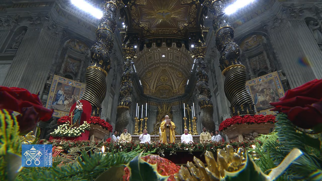 León XIV en Navidad: «El pueblo que caminaba en tinieblas ha visto una gran luz»