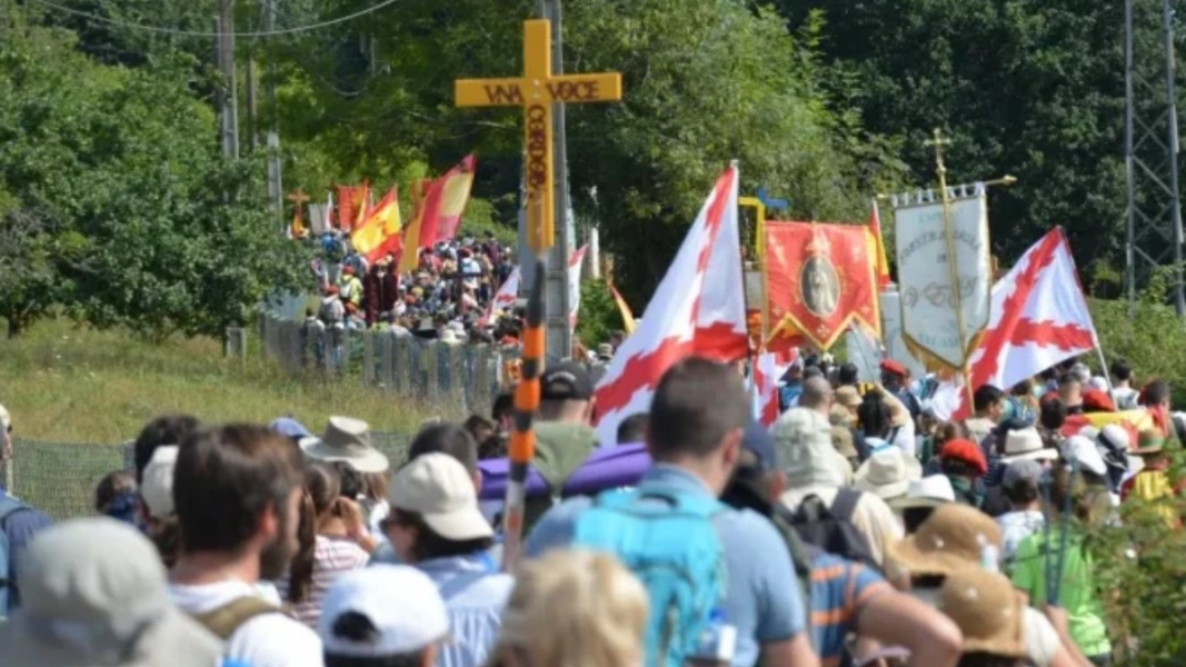 Datos del CIS revelan que el catolicismo se mantiene entre los jóvenes en España