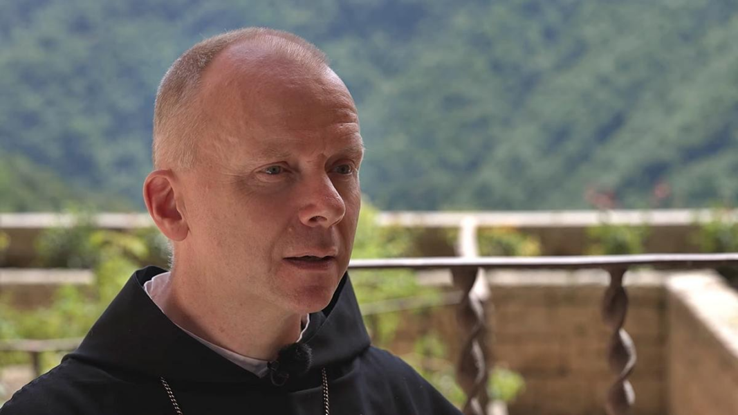 Mons. Varden: «El mayor desafío del hombre moderno es creerse amado por Dios»