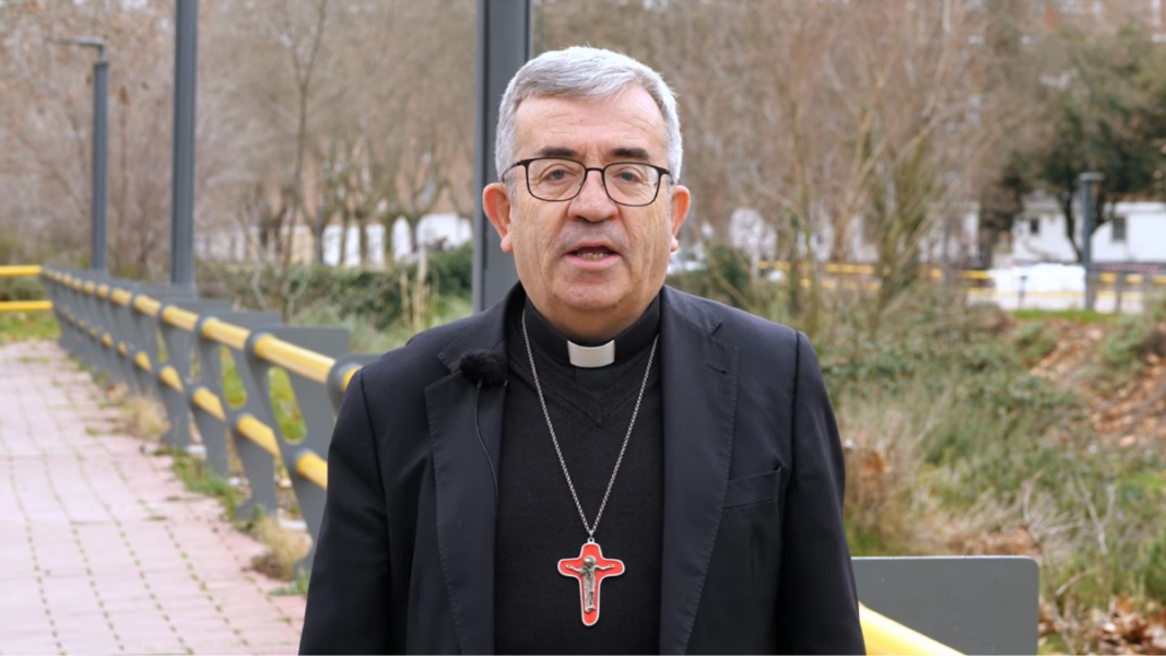 Argüello aplaude al Gobierno mientras el pueblo fiel se escandaliza