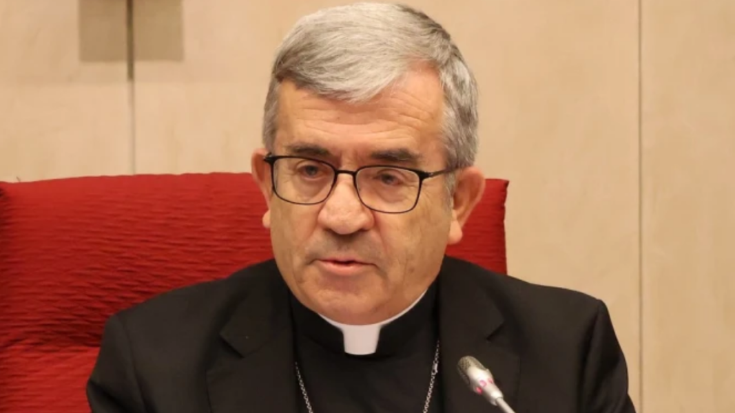 Argüello defiende el acuerdo entre la CEE y el Estado pero reconoce un sesgo en los intereses de la Moncloa