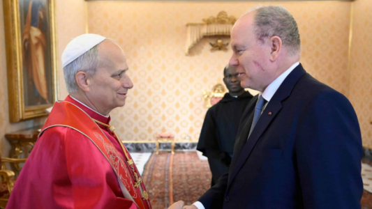 León XIV recibe al príncipe Alberto II de Mónaco y tratan cooperación, medio ambiente y crisis internacionales