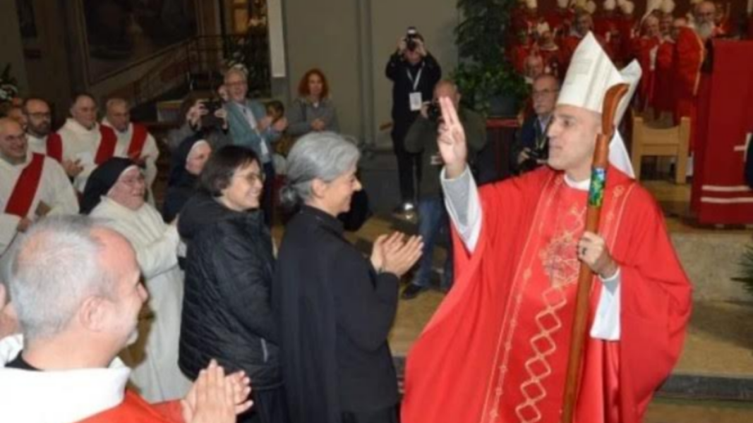 TRIBUNA: El hundimiento de la Iglesia en Cataluña en una imagen