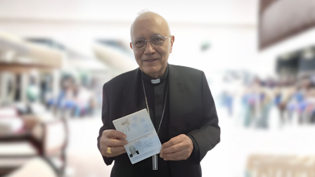 El régimen venezolano devuelve el pasaporte al cardenal Porras
