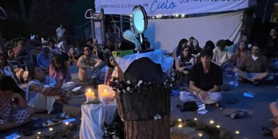 Lo que la forma dice del fondo: El problema de Hakuna con el trato al Santísimo