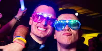 Otro cura influencer afeminado abandona el sacerdocio