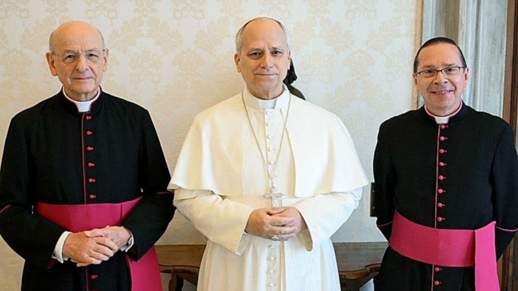 La sotana que va y viene, ¡oh metáfora!