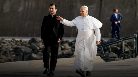 Del clergyman de oficinista a la sotana de sacerdote