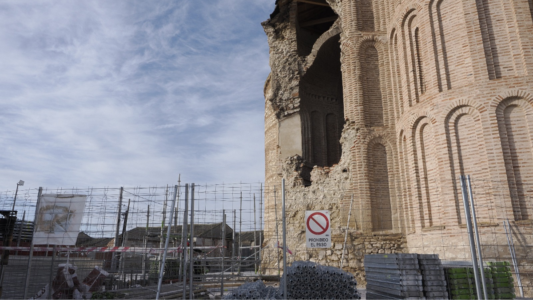 Avanzan los trabajos para reconstruir el ábside de la iglesia de Muriel de Zapardiel