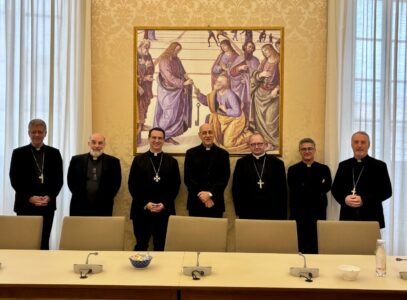 Ordinariatos: Fernández toma nota del modelo de Benedicto XVI