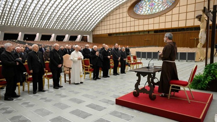 La fraternidad, don y responsabilidad: segunda predicación de Cuaresma en el Vaticano