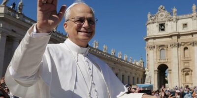 Reunirse con León XIV ya tiene tarifa oficial: 500.000 euros