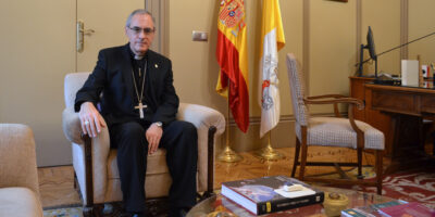 Juan Antonio Aznárez Cobo deniega las exequias fúnebres a la familia de Tejero