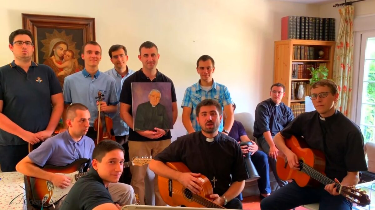 El obispo de Getafe frena ordenaciones y nuevas vocaciones en los HAM