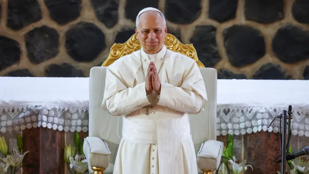 León XIV reza por la paz en una de las regiones más golpeadas por la violencia en Camerún