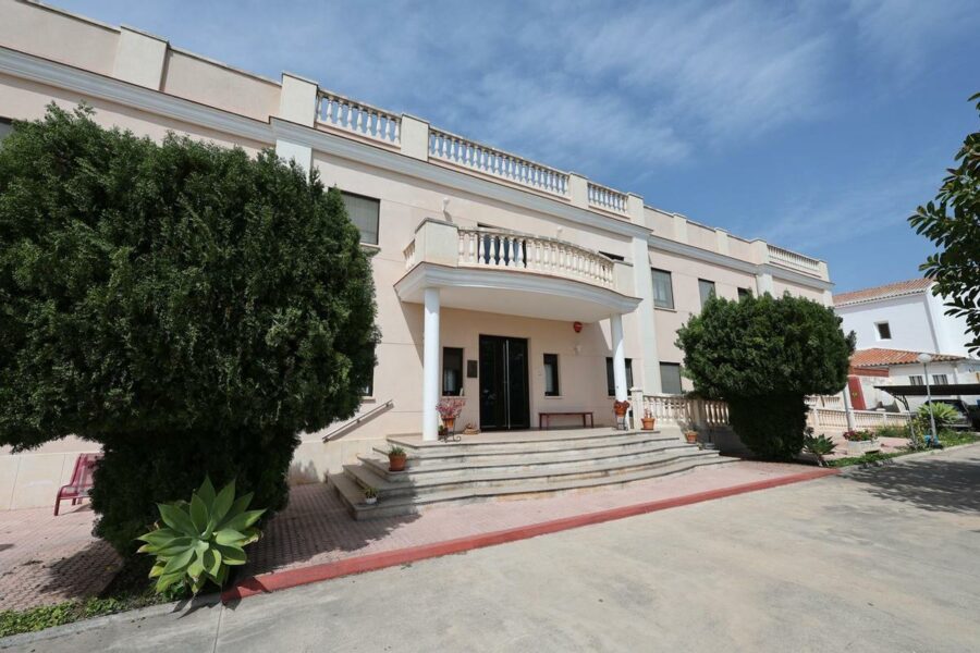 Una residencia en Castellón atiende a sacerdotes en crisis y facilita su retorno al ministerio