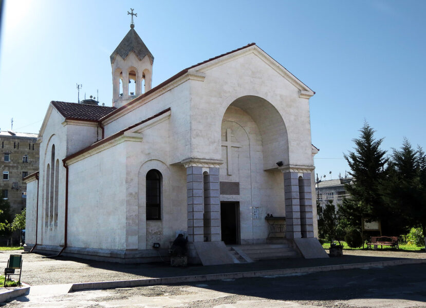 Destruyen una iglesia armenia en Azerbaiyán: la diócesis denuncia un «genocidio cultural»