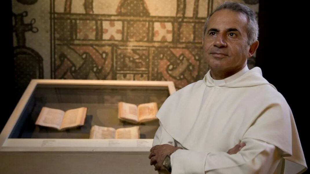 El sacerdote que salvó miles de manuscritos cristianos del Estado Islámico
