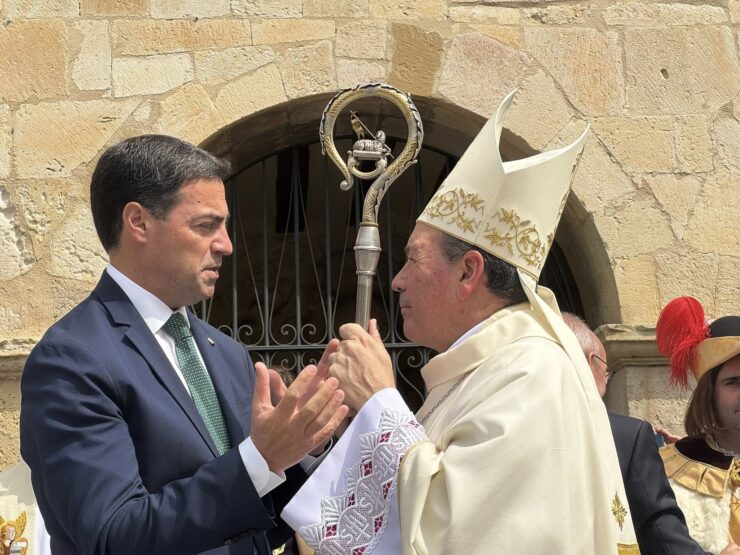 El obispo de Vitoria se suma a Argüello y denuncia la «deriva ideológica» del Gobierno