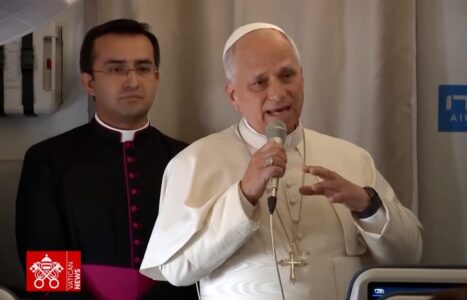 El Papa, la prensa y el presente