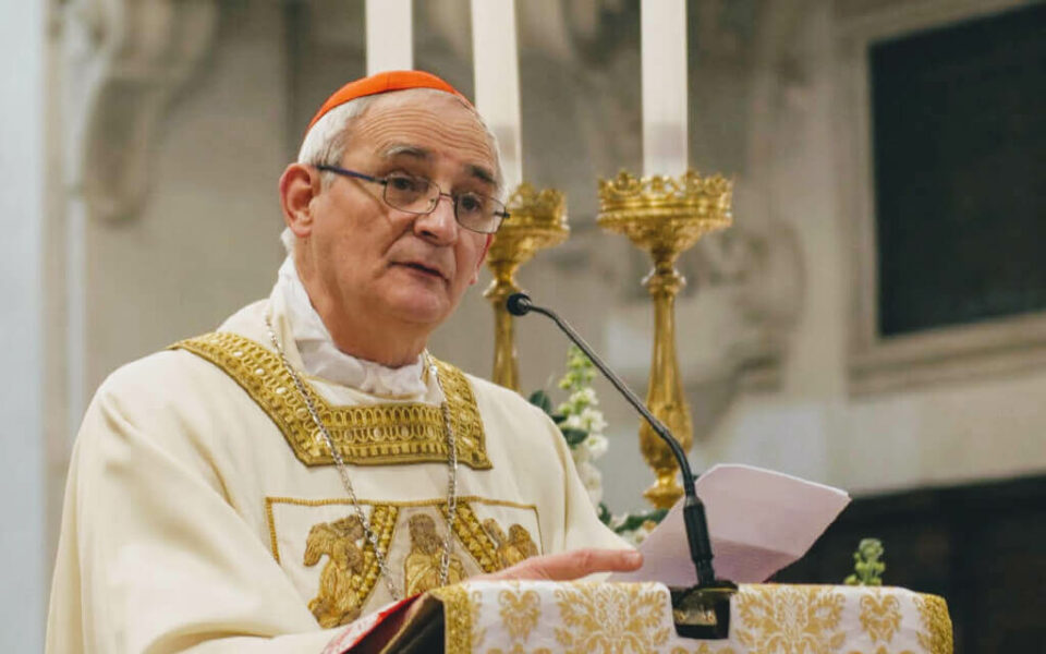 Zuppi afirma que denunciar abusos fuera de la Iglesia implica admitir que su sistema interno no funciona
