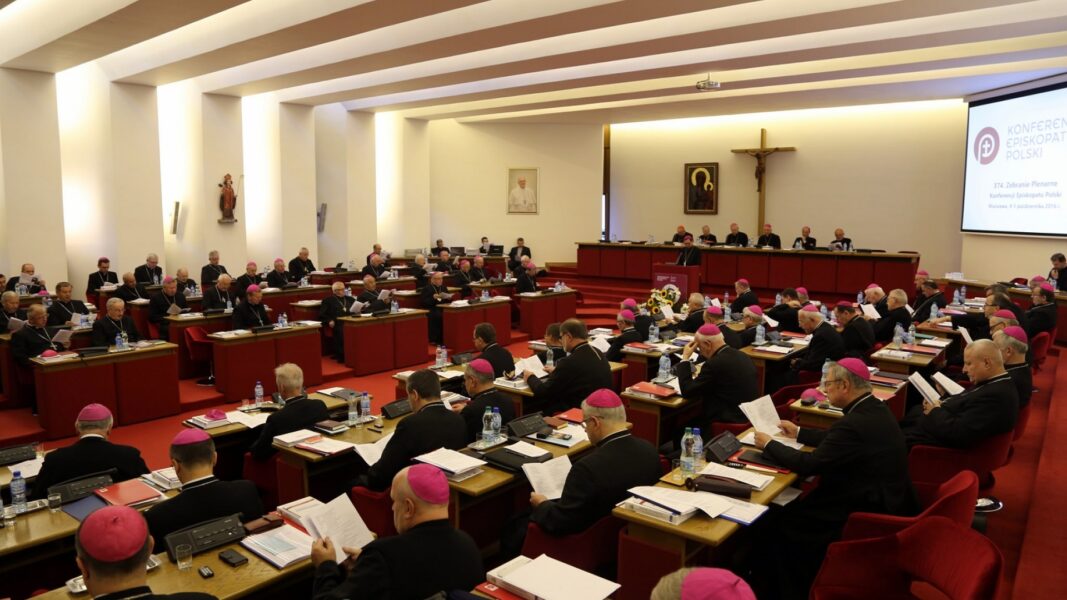 Los obispos polacos proponen visitar sinagogas en memoria de Juan Pablo II y desatan el rechazo de fieles y sacerdotes