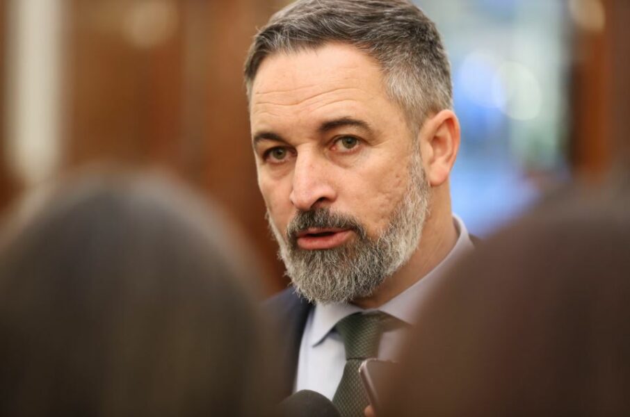 Vox niega el desplante a los obispos y deja la puerta abierta para hablar sobre los riesgos de la regularización masiva